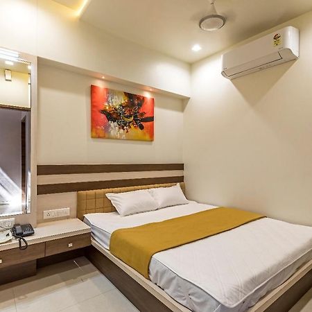 Hotel Rajlaxmi Grand Kolhapur Extérieur photo