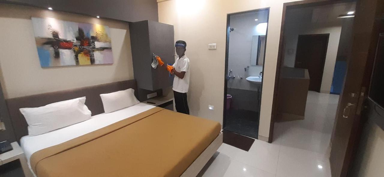 Hotel Rajlaxmi Grand Kolhapur Extérieur photo